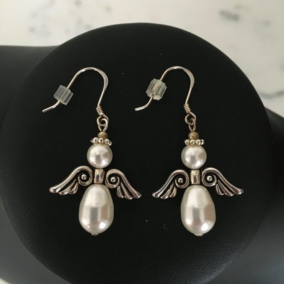 Vintage Silver & Pearl Pierced Angel Earrings BNIB - Picture 1 of 7